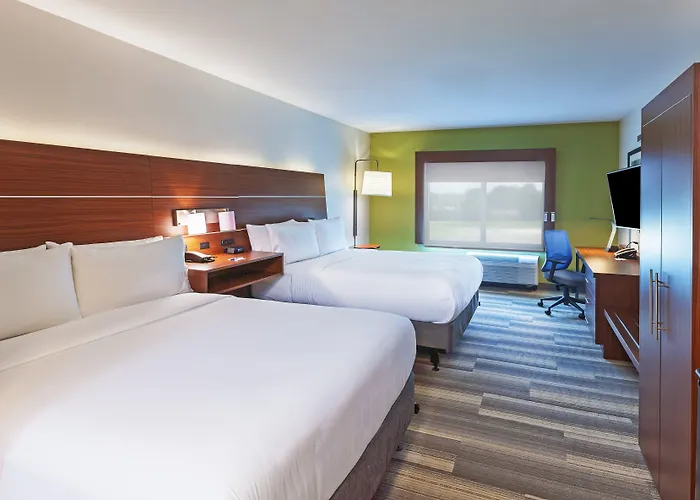 Express & South - Woodland Hills By Ihg Hotel 3*