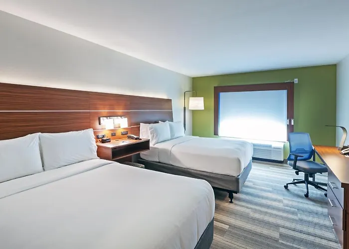 Hotel Express & South - Woodland Hills By Ihg 3*