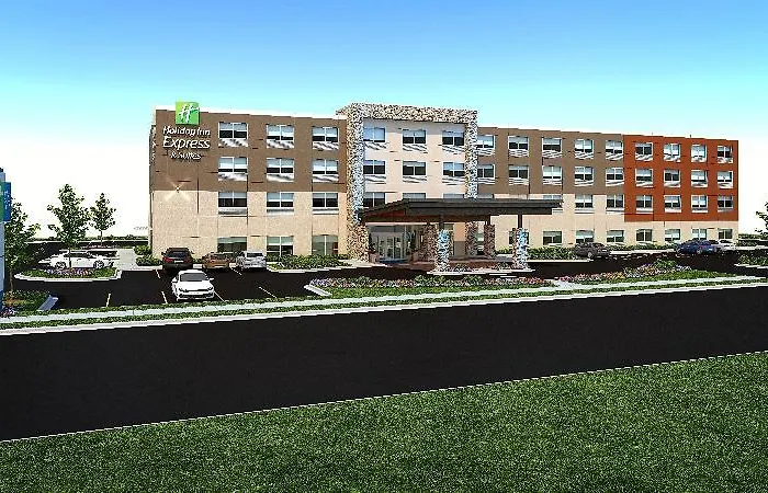 Express & South - Woodland Hills By Ihg Hotel